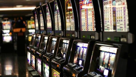 Operatorii de jocuri de noroc, după anunțul de închidere a sălilor: Avem cel mai mic risc de infectare,dar aducem cele mai mari venituri statului