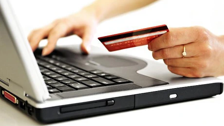 Numărul plăţilor online, în creştere cu 20% în T1 2015. Peste 1.000 de cumpărături au depăşit valoarea de 1.000 euro - studiu