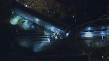 Cinci morţi şi 100 de răniţi într-un accident de tren, în SUA