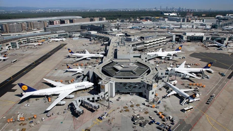 IATA: Profiturile companiilor aeriene se vor dubla în 2015, ajungând la 29 miliarde dolari