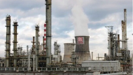 Rafinăria Petrotel-Lukoil Ploieşti intră în revizie tehnică