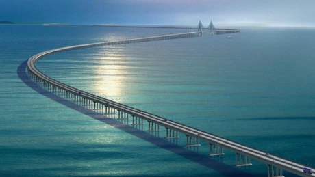 Putin a dispus ca podul ce va lega Rusia de Crimeea să fie finalizat în 2018