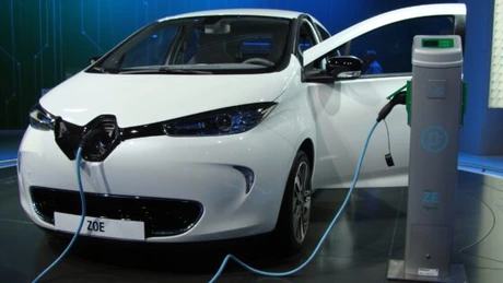 Alianța Renault-Nissan a semnat cu Uber o înțelegere pentru a pune la dispoziția șoferilor platformei automobile electrice la prețuri accesibile