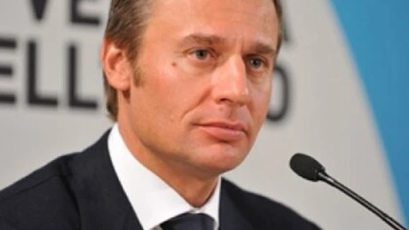 Cine este miliardarul elvețian care a cumpărat șapte clinici în România