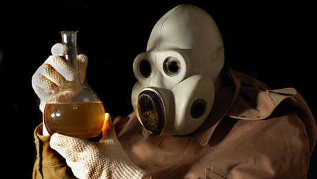 Pentagonul îngheaţă temporar activitatea laboratoarelor sale de cercetare a armelor biologice