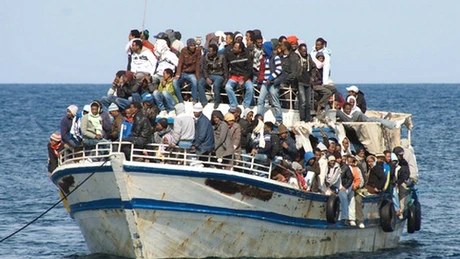 OIM: Peste 430.000 de imigranţi au traversat Mediterana din ianuarie