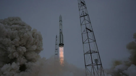 Rusia a lansat cu succes un nou satelit de telecomunicaţii