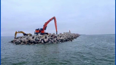 Extinderea digului de larg din Portul Constanţa a fost finalizată. Lucrările au costat peste 616 milioane lei