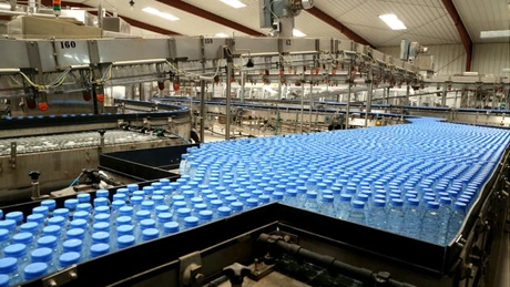 Arabia Saudită dublează preţul apei din cauza ieftinirii petrolului