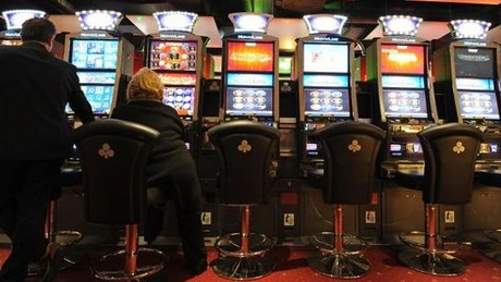 Pe piaţa jocurilor de noroc au activat anul trecut 649 de companii, care au plătit 2,5 miliarde lei la buget