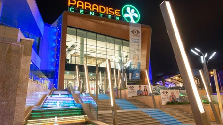 Atac armat în faţa unui mall din Sofia: Cel puţin trei persoane au fost rănite