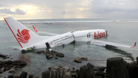 Comisia Europeană a adoptat noi reguli pentru o mai bună localizare a avioanelor în caz de accident