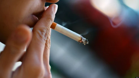 Legea care interzice fumatul în spaţiile publice, reintrodusă pe agendă săptămâna viitoare