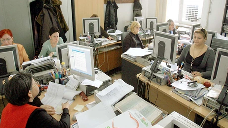 Ministerul pentru Consultare Publică cere ca prefecturile şi ministerele să publice din oficiu salariile angajaţilor