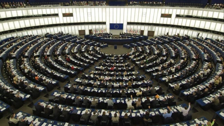 PREZENŢA LA VOT a europarlamentarilor români în PE în 2015: Adina Vălean (PNL) - 62,02%, Cristian Preda (independent) - 99,37