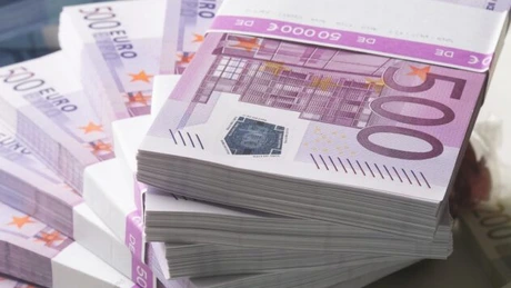 Fitch: România şi Ungaria vor pierde avantajele politicii monetare independente în cazul aderării la euro