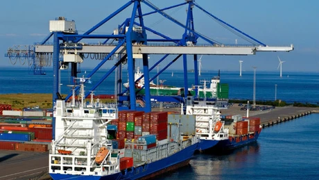 CNP a revizuit în creştere la 5,9% estimările privind deficitul comercial în 2016