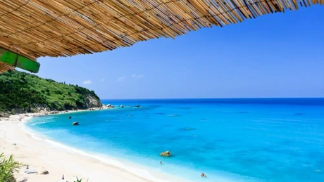 Cocktail Holidays introduce vacanţe charter spre Lefkada, Split şi Algarve