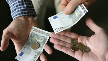 Comisia Europeană vrea salarii egale la nivelul UE, în cazul angajaților care lucrează în ţări străine