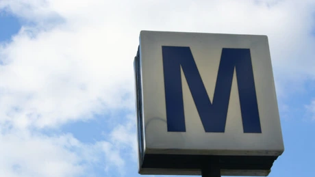 Metrorex montează panouri cu noile staţii Străuleşti şi Laminorului, programate pentru deschidere luna aceasta