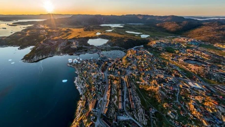 Cel mai mare oraş din lume, ca suprafaţă: 660.000 de km. pătraţi şi doar 17.000 de locuitori - Qaasuitsup, Groenlanda. FOTO