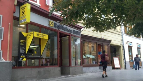 În ultima lună Raiffeisen Bank a sprijinit peste 1.000 de persoane juridice, care sunt clienți ai băncii, să gestioneze greutățile create de criz