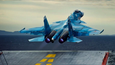 Rusia a trimis în Crimeea circa 10 bombardiere şi avioane de atac