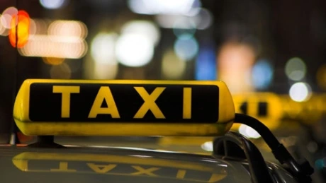Guvernul are pe ordinea de zi a şedinţei de miercuri o OUG care modifică Legea privind transportul în regim de taxi
