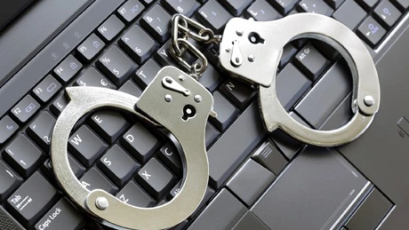 Un hacker a primit 9 ani de închisoare pentru conceperea unui virus troian
