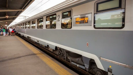 Ministerul Transporturilor propune amânarea cu încă cinci ani, până în decembrie 2024, a despăgubirii călătorilor pentru întârzierea trenurilor