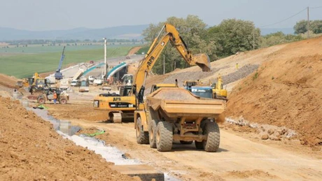 Lotul din Autostrada Transilvania, abandonat de gălăţeni, ar putea avea un nou constructor în primul trimestru din 2017