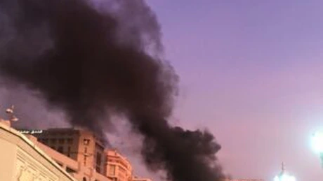 UPDATE: Atac sinucigaş lângă principala moschee din Medina, Arabia Saudită. Cel puţin trei morţi