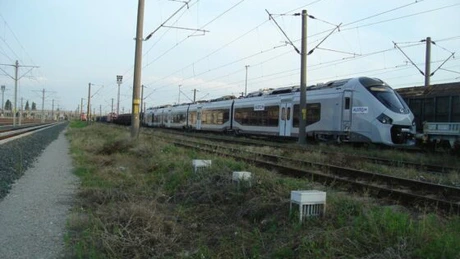 Trenul SF al Alstom a ajuns în România. CFR Călători spune că nu are bani să-l cumpere (FOTO)