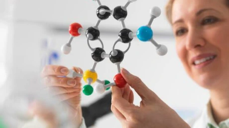 Elevii români au obţinut trei medalii de aur şi una de argint la Olimpiada Internaţională de Chimie