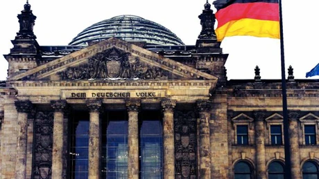 FMI şi-a îmbunătăţit estimările privind evoluţia economiei Germaniei şi cere Berlinului să majoreze investiţiile