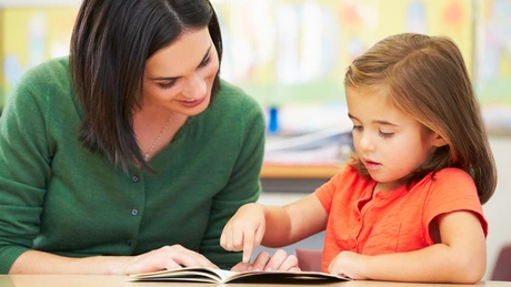 Sondaj: Peste jumătate dintre părinţii din mediul urban ar alege homeschooling