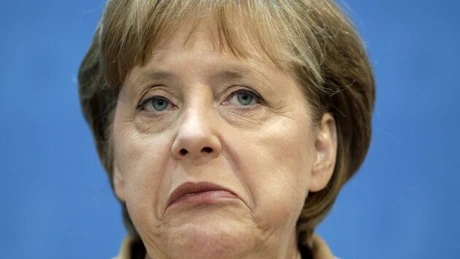 Euro, în scădere pe pieţele internaţionale pe fondul impasului politic din Germania