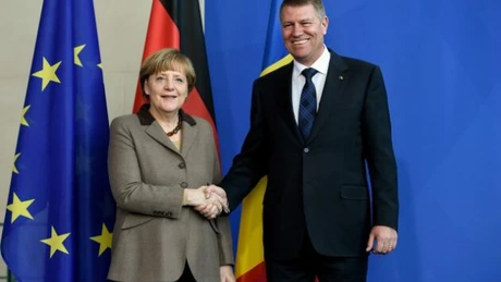 Klaus Iohannis se întâlneşte cu Angela Merkel la Berlin