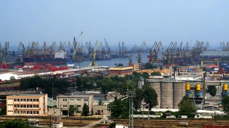 Carteluri în porturile de la Marea Neagră: Administraţia Porturilor Maritime şi alte şase firme, amendate de Concurenţă