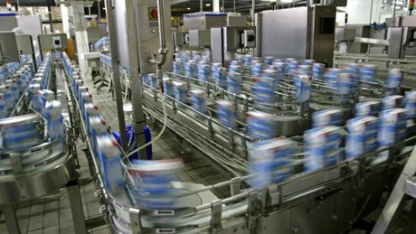 Legea etichetării laptelui proaspăt rămâne suspendată între instituţii. Comisia Europeană a cerut explicaţii suplimentare