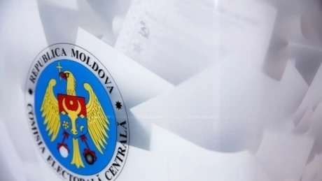 Peste 1,4 milioane de alegători moldoveni au votat, iar prezenţa la urne este de 48,23% până la ora 17.00
