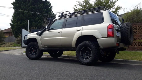 Ministerul Transporturilor vrea să cumpere şapte autoturisme 4x4