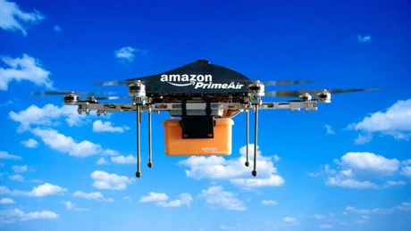 Amazon a făcut prima sa livrare cu o dronă