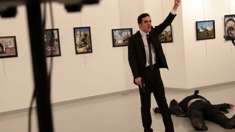 Experţi ruşi merg în Turcia pentru a ancheta asasinarea ambasadorului Karlov