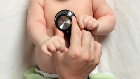 Peste 50% dintre copiii mai mici de 7 ani din România se tem de medic - studiu