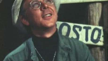 Actorul William Christopher, interpretul preotului din serialul 