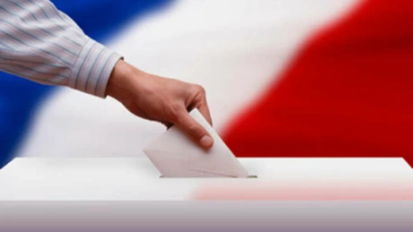 Franţa: 11 candidaţi vor participa la primul tur al scrutinului prezidenţial