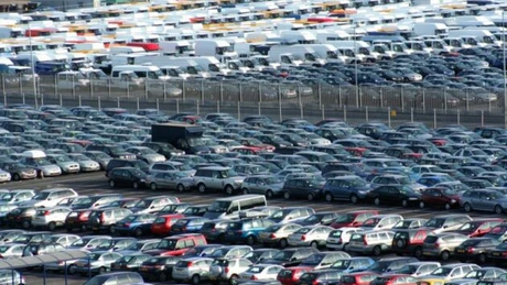 Vânzările de maşini noi, creştere de 12,6%, în primele patru luni. Volumul de autoturisme rulate, la 55% din totalul pe 2016