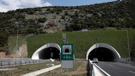 În timp ce România fuge de tuneluri, grecii inaugurează cel mai lung tunel de autostradă din Balcani VIDEO