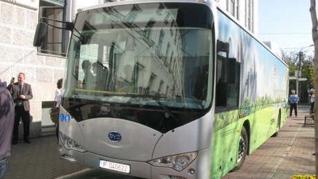 Primăria Capitalei vrea să cumpere 100 de autobuze electrice